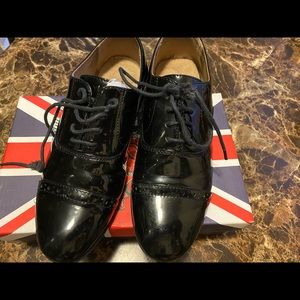 Boys dress shoes. Good condition!